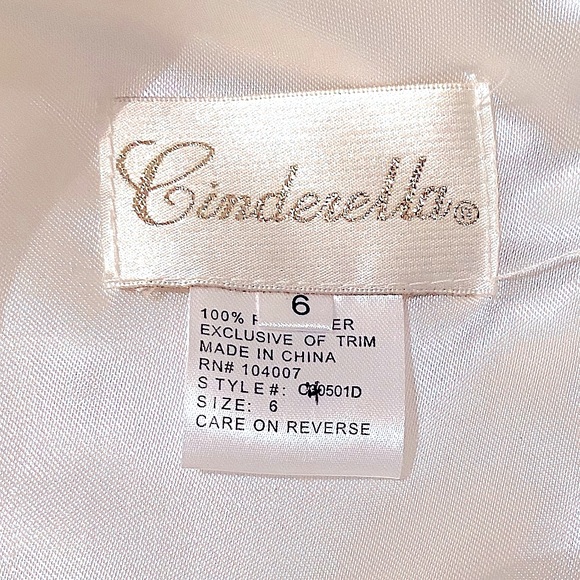 CINDERELLA Embroidered Floral Special Occasion Dress Size 6 - Picture 4 of 6